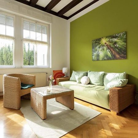 Appartment Im Villenviertel Ена Экстерьер фото